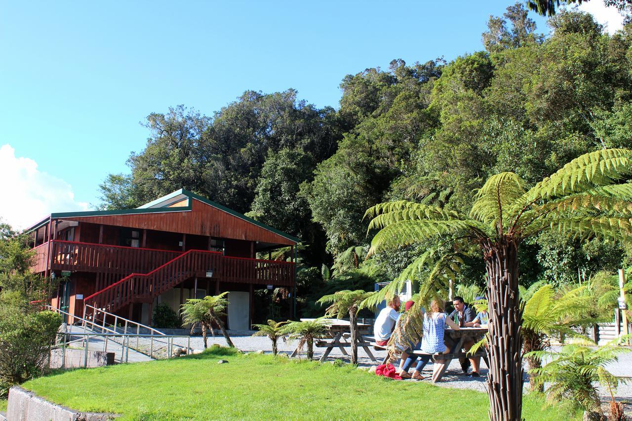 Fox Glacier Pod Hostel & Inn Exterior foto